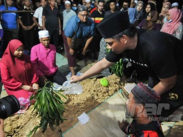 Jenazah Abam Bocey selamat dikebumikan