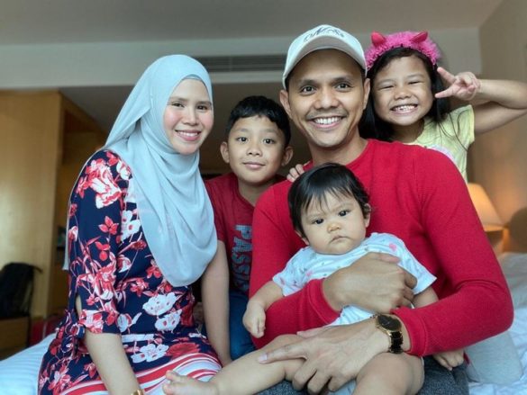 rosma-keluarga Keluarga bahagia Rosma dan Khai