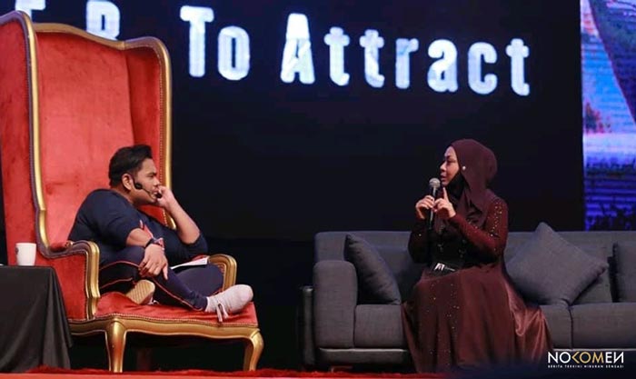 Founder Eskayvie, Kartika Wati (kanan) bersama Mentor Usahawan, Datuk Wira Dr Azizan Osman ketika sesi perkongsian perjalanan bisnes dalam program dianjurkan sebelum ini.