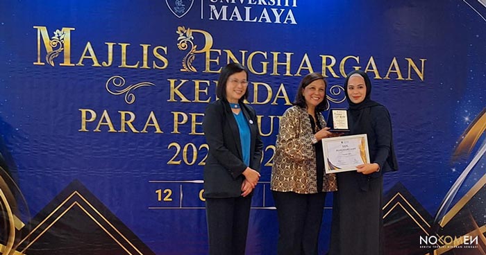 Terbaharu, Mas Hazirah binti Saifuddin mewakili Yayasan Luth menerima Anugerah Penghargaan Para Penyumbang oleh Universiti Malaya ditemani Pengarah Yayasan Luth, Saifuddin bin Abu Bakar dan Mantan Pengerusi Penyakit Jarang Jumpa Malaysia, Dato' Hatijah binti Ayob.